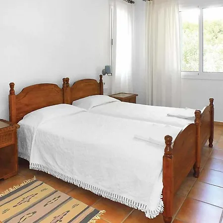 Panthea Coral Bay